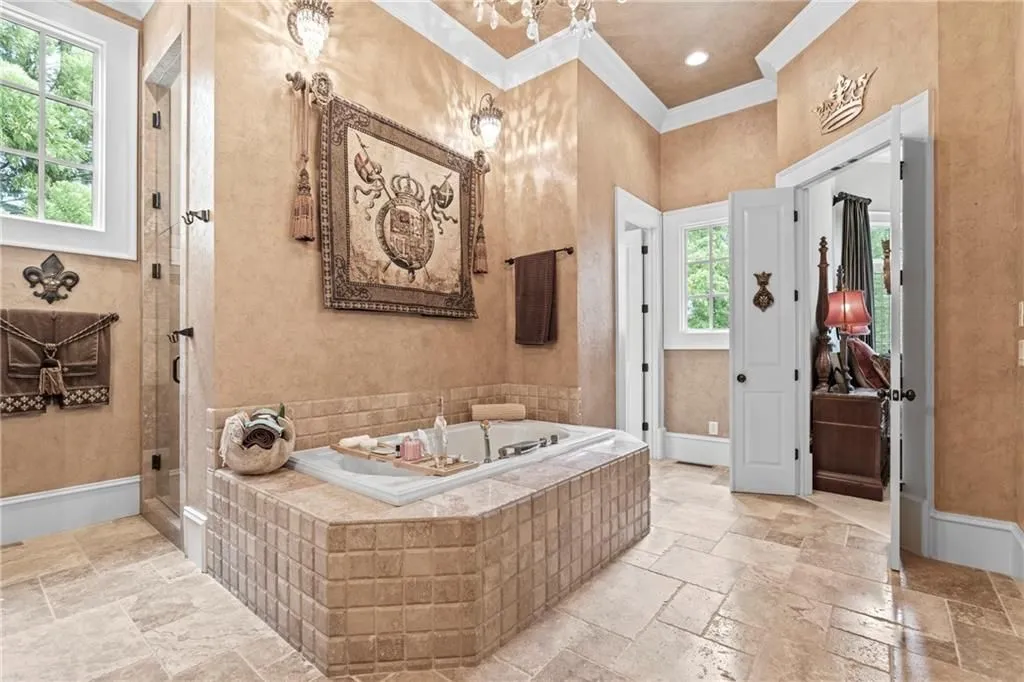 Luxury Awaits at 878 Middle Fork Trl 2.98M Estate on the 7th Fairway with Breathtaking Views 15