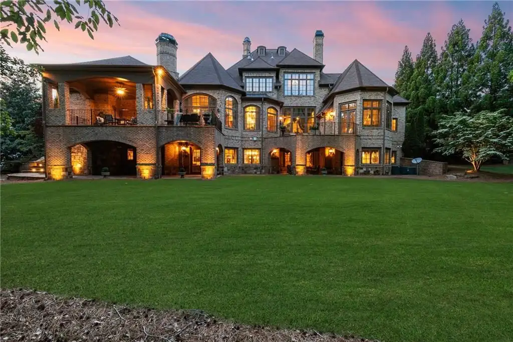 Luxury Awaits at 878 Middle Fork Trl 2.98M Estate on the 7th Fairway with Breathtaking Views 3