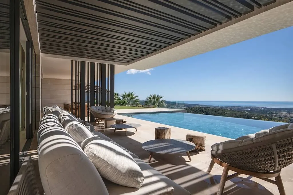 Panoramah Villa by ARK Architects, A Mediterranean Masterpiece Framed by Panoramic Views in Sotogrande, Spain