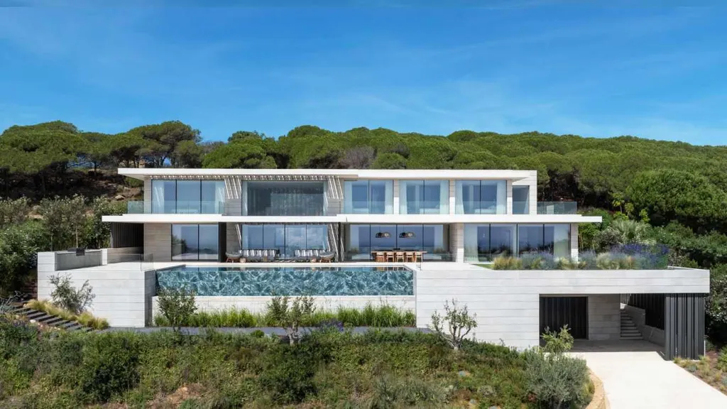Panoramah Villa by ARK Architects, A Mediterranean Masterpiece Framed by Panoramic Views in Sotogrande, Spain