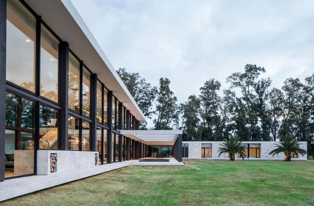 Polo House by OON Architecture Transparency Geometry and Landscape in Harmony 10