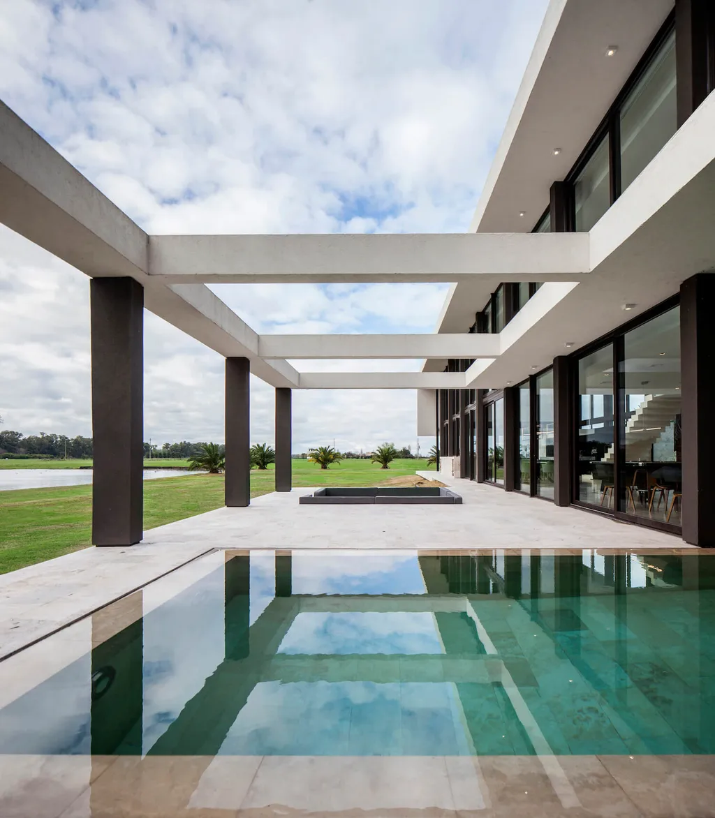 Polo House by OON Architecture, Transparency, Geometry, and Landscape in Harmony