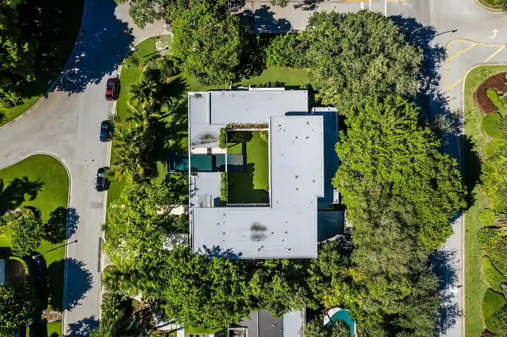 Reversed Garden House by Praxis Architecture Reimagines Privacy and Landscape in Miami