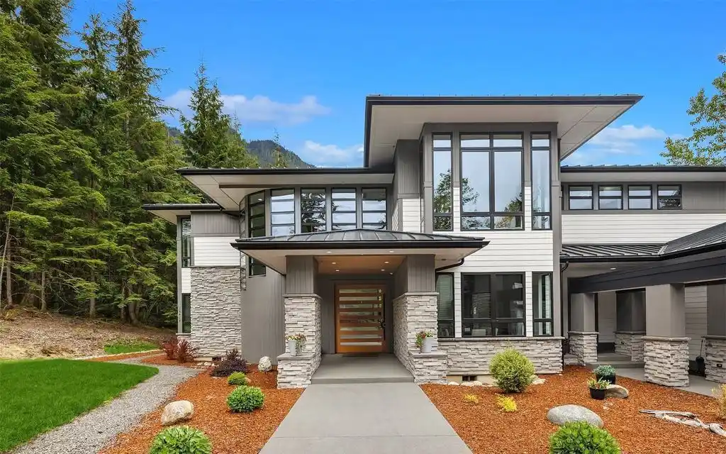 Spectacular Modern Estate at 15419 417th Place SE in Washingtons Prestigious Uplands Reserve Listed for 3.85 Million 3