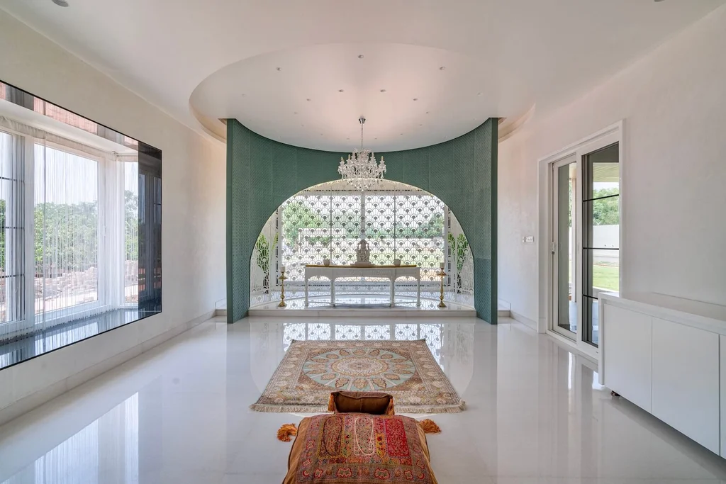 Sri Sri Villa by Ace Associates, A Vastu-Inspired Sanctuary Surrounded by Nature in Gujarat