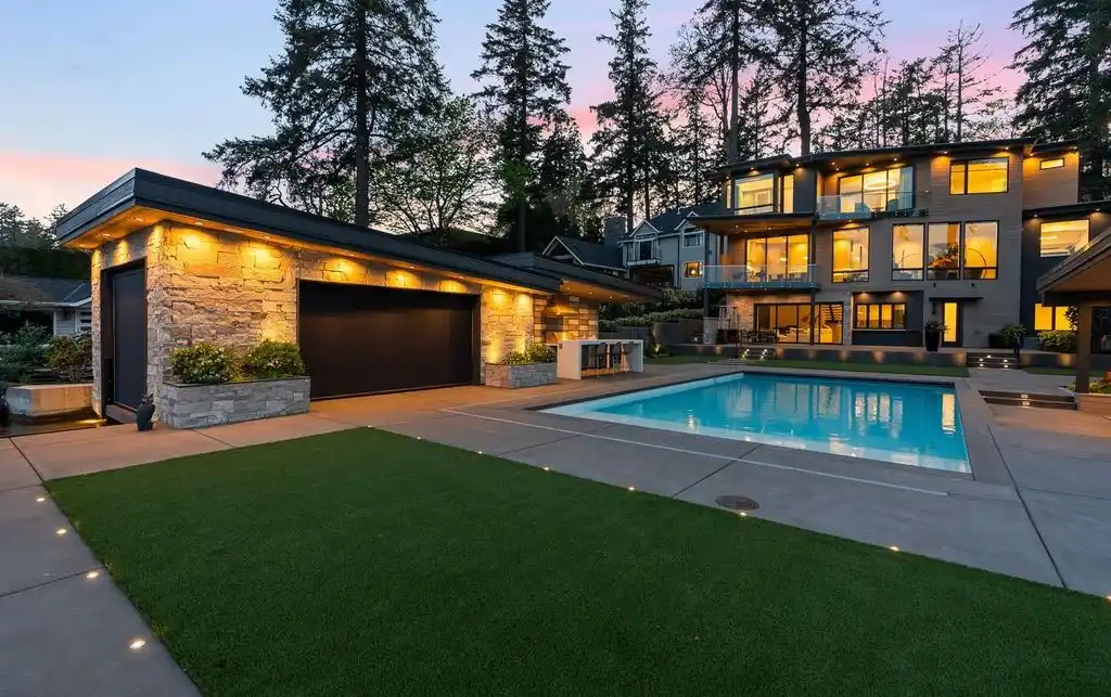 Stunning 4357 Southshore Blvd Estate 10M Contemporary Home Offering Panoramic Oswego Lake Views and Superior Entertaining 15