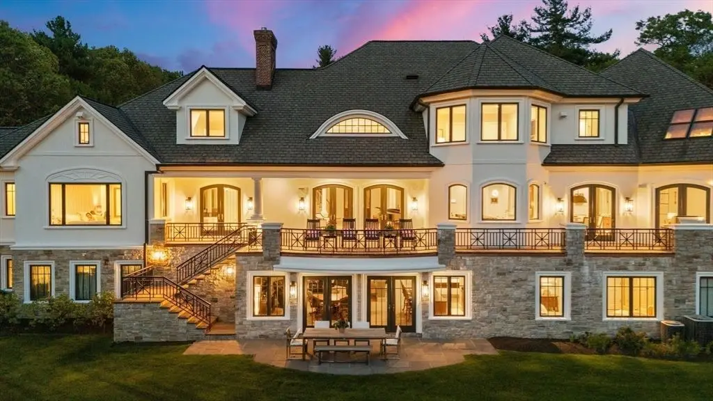 Stunning Architectural Masterpiece at 6 Wayside Cir Lists for 3.575 Million in Massachusetts 13