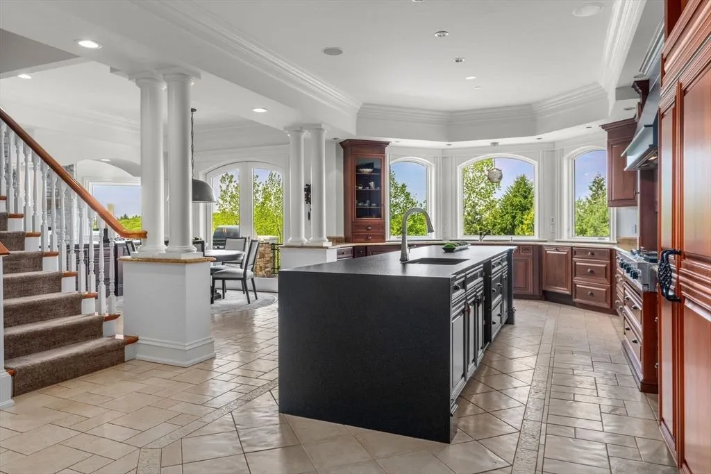 Stunning Architectural Masterpiece at 6 Wayside Cir Lists for 3.575 Million in Massachusetts 4