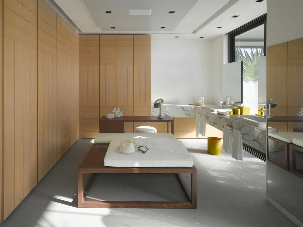 Vallarta House by Ezequiel Farca Studio Blends Coastal Elegance and Tropical Architecture in Puerto Vallarta 5