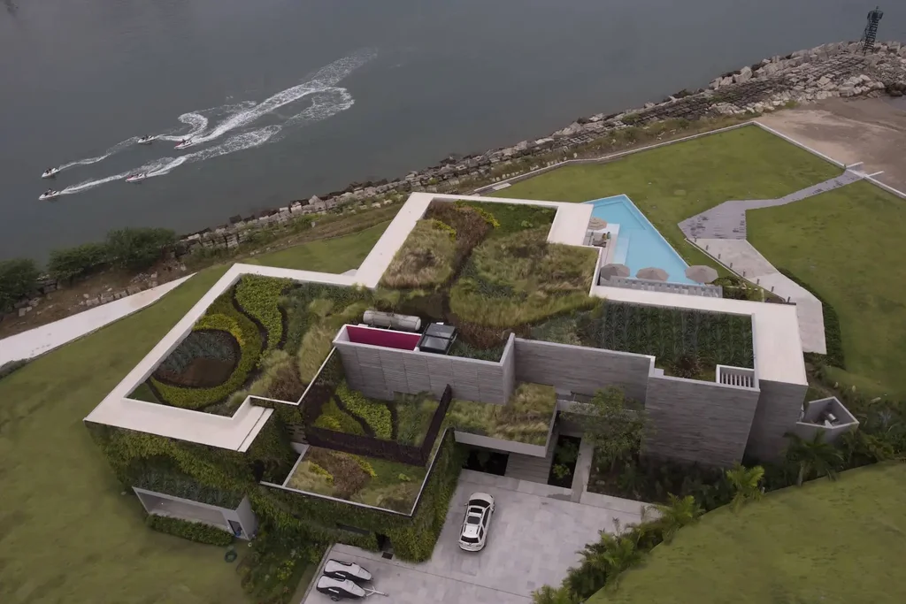 Vallarta House by Ezequiel Farca Studio Blends Coastal Elegance and Tropical Architecture in Puerto Vallarta 9