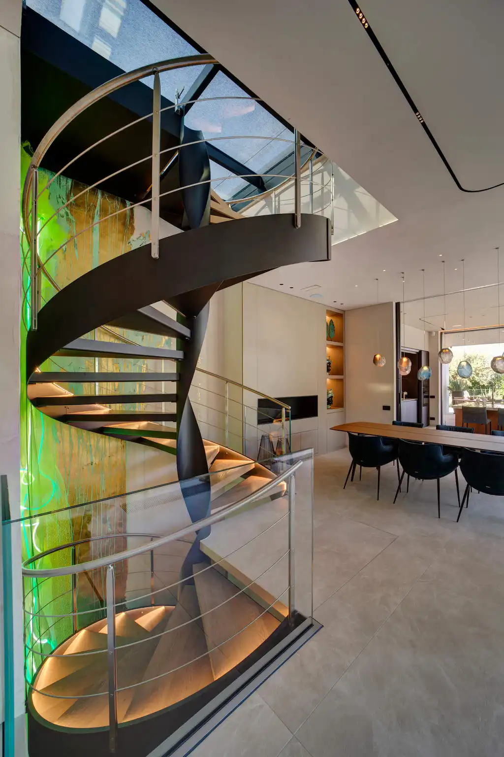 Villa Emerald by Gruppo Building & Boffa Petrone, A Sculptural Jewel on Lake Garda, Italy