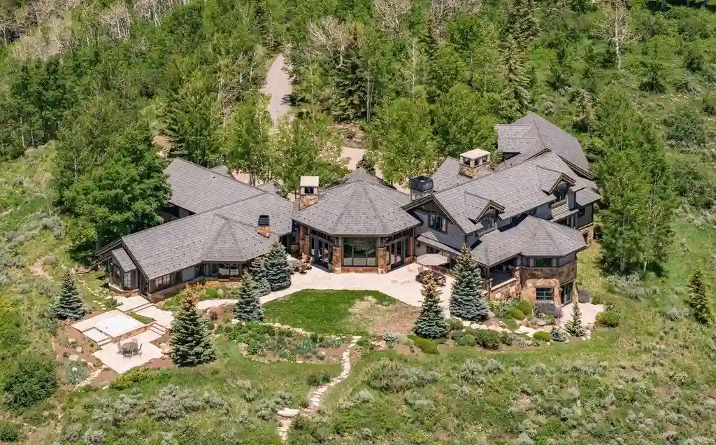 1006 Chiming Bells A Masterpiece in the Mountains Asking 9M with Unrivaled Privacy and Views 3