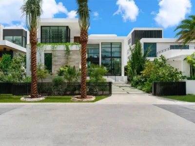 1045 N Venetian Dr Stunning 20M Waterfront Modern Estate in Miami Beach Real Estate 1