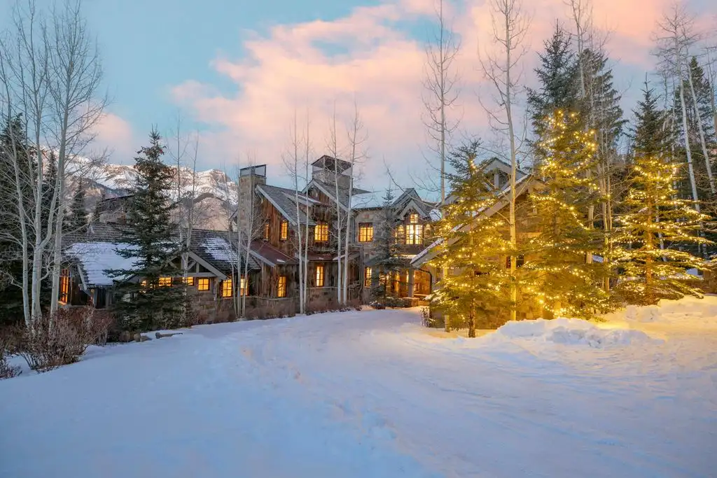 133 Victoria Dr A Spectacular Showcase of Colorado Luxury Living at 19995000 3