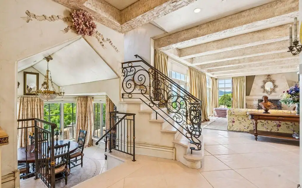 1526 W Red Hawk Trl An Extraordinary 6.5M Utah Retreat Blending European Craft and Western Grandeur 7