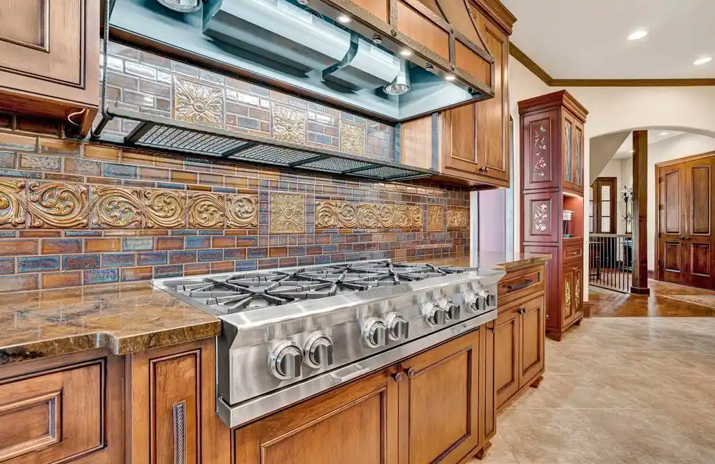 16 High Bluff Ct Stunning South Carolina Estate with Unparalleled Mountain Peak Views Asks 6 8