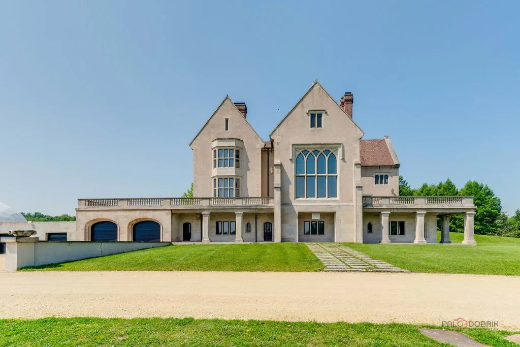 17519 Lincoln Rd An Extraordinary English Manor Showcasing Timeless Sophistication for 4877000 13