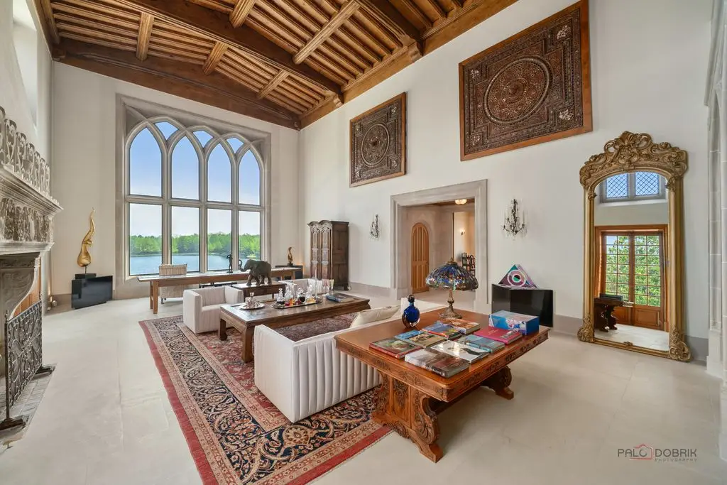 17519 Lincoln Rd An Extraordinary English Manor Showcasing Timeless Sophistication for 4877000 4
