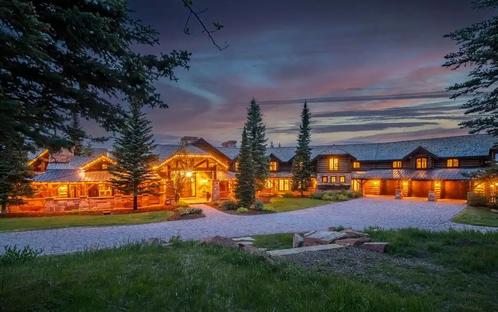 1943 N Wolf Creek Ranch Rd Extraordinary Utah Estate on 160 Private Acres with Panoramic Mountain Views Asking 19.9 Million 3