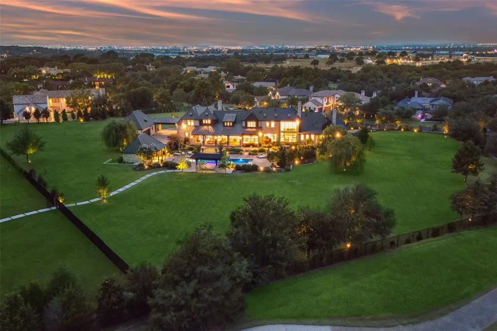 2224 King Fisher Dr 12.5M Westlake Legacy Estate Redefines Indoor Outdoor Luxury on 3.5 Private Acres 3