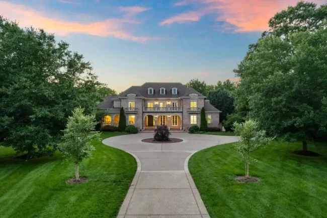 Stunning Renovated Estate in Tennessee Offers Peaceful Country Living for $5 Million