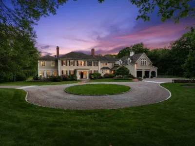 26 Longmeadow Dr A Stunning 8.5 Million Estate Nestled Beside Hale Reservation 1