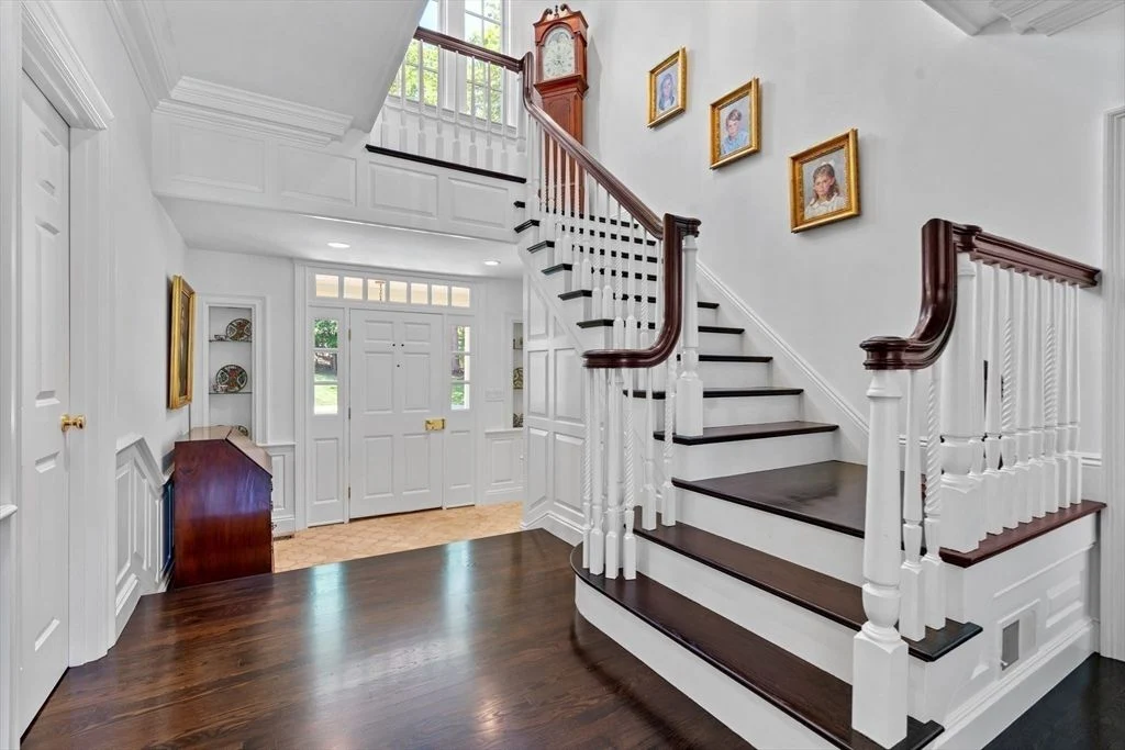 26 Longmeadow Dr A Stunning 8.5 Million Estate Nestled Beside Hale Reservation 12