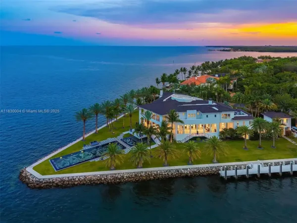 This $54.9 Million Coral Gables Masterpiece Offers 574 Feet of Bayfront Bliss and Curated Luxury Living