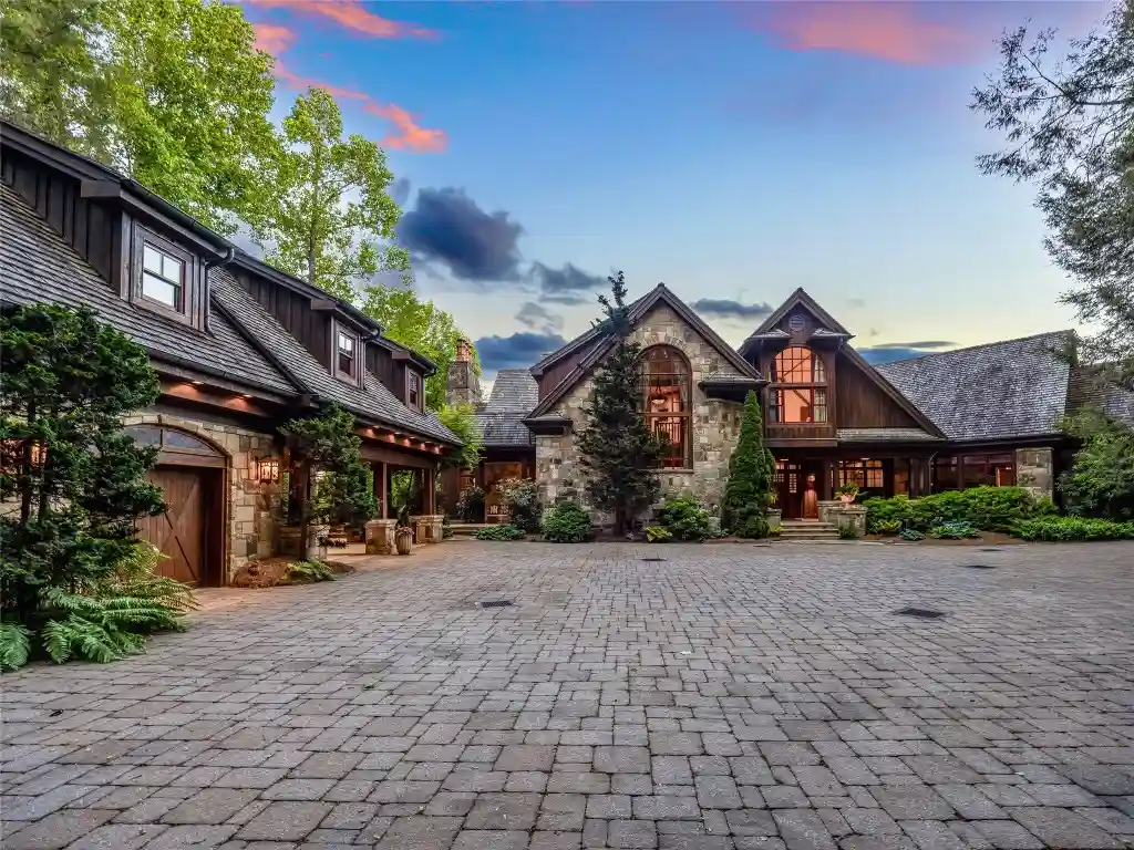 41 Chimney Point A Breathtaking Lake and Mountain Estate Redefining Serenity for 10.25 Million 2