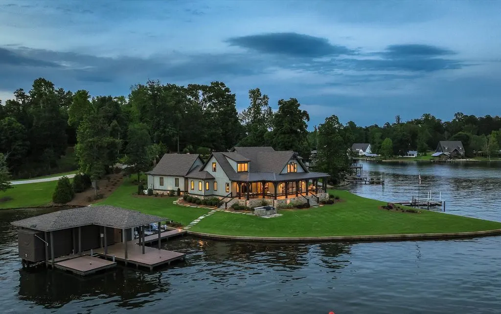 507 Hickory Hill Rd A Luxurious Waterfront Haven With 437 Feet of Shoreline for 4.128 Million 5
