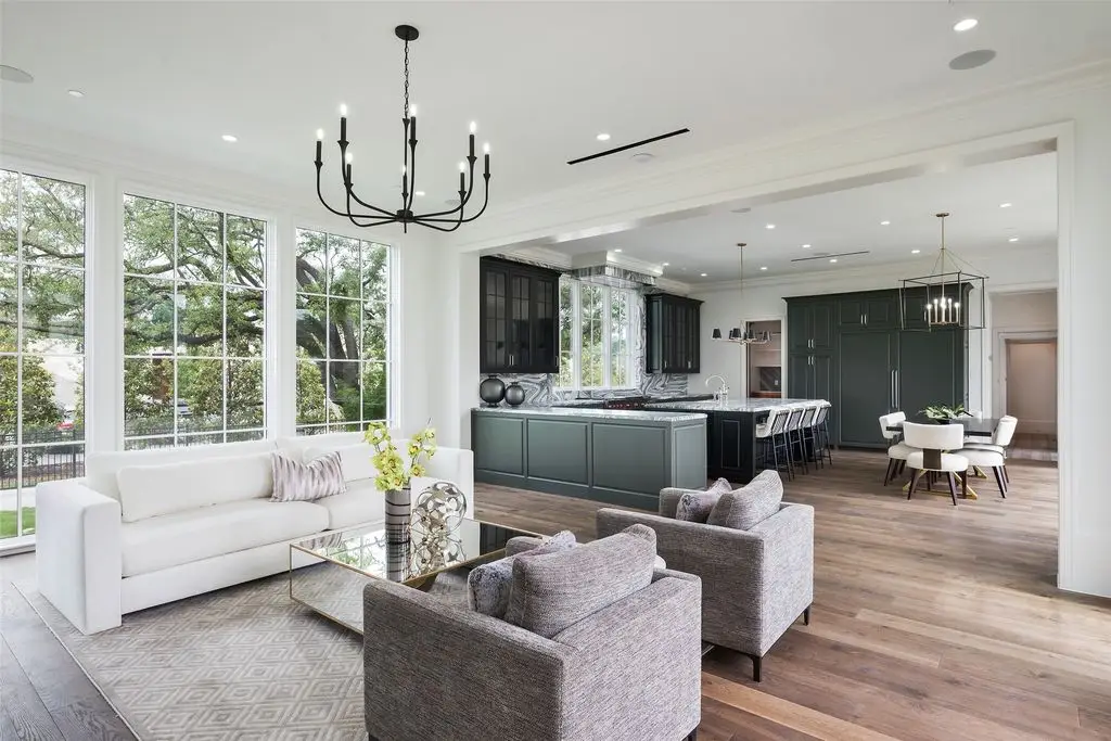 5531 Walnut Hill Ln Offers a Magnificent Blend of Legacy Architecture and Modern Luxury at 17 10