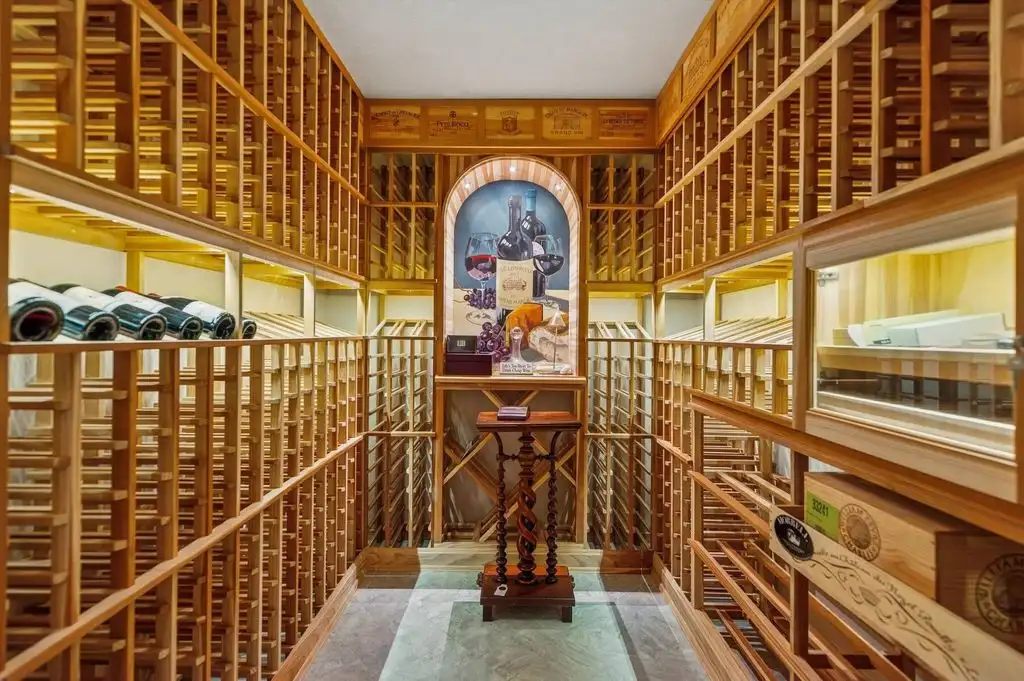 59 Boyesen Rd An Exquisite 24M Shingle Style Masterpiece by Architect John David Rose 13