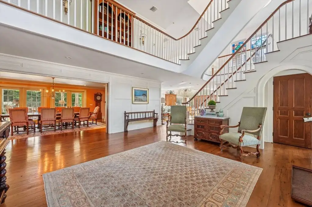 59 Boyesen Rd An Exquisite 24M Shingle Style Masterpiece by Architect John David Rose 4