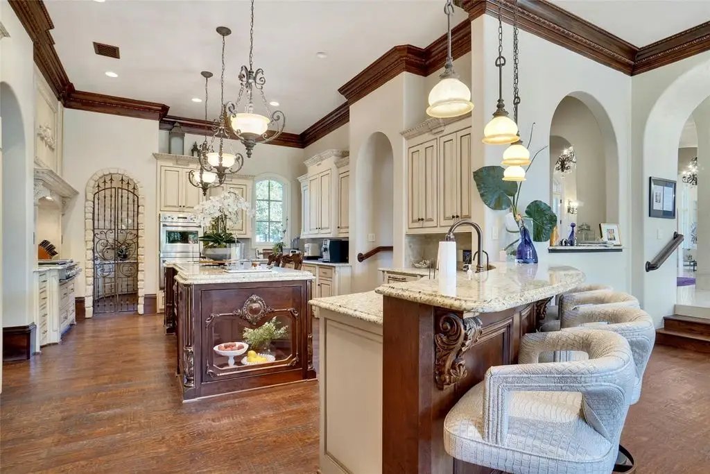 5905 Giverny A Breathtaking 12 Million Waterfront Estate in Prestigious Chateau Du Lac 9