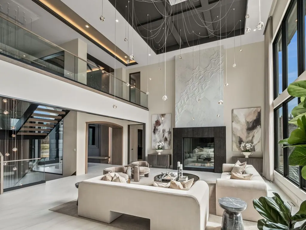 600 Chase Ln Offers 7.79M of Pure Luxury by Sapphire Homes in Michigan 5