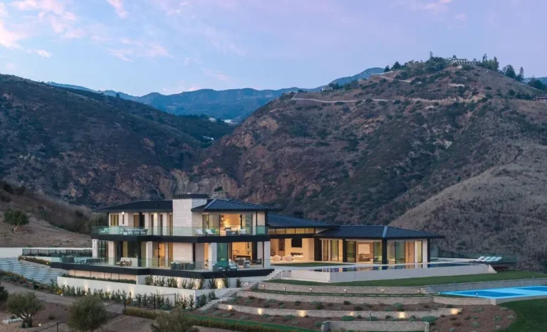 $42.9 Million Malibu Home Offers Ultra-Contemporary Design and Unmatched Privacy