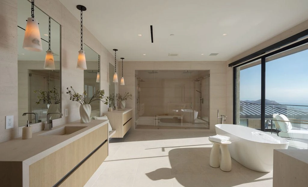 6050 Murphy Way Unveils a Bold 42.9 Million Vision of Coastal Modern Perfection 7