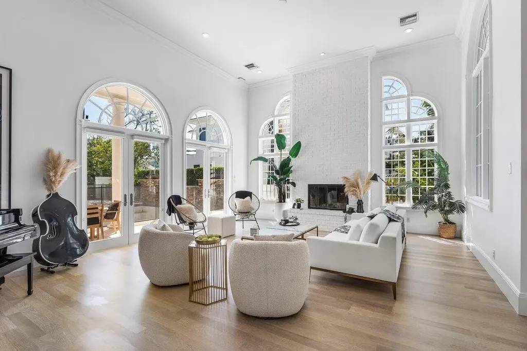 Rooftop terrace of 6080 Old Ocean Boulevard with panoramic Atlantic Ocean view and fireplace