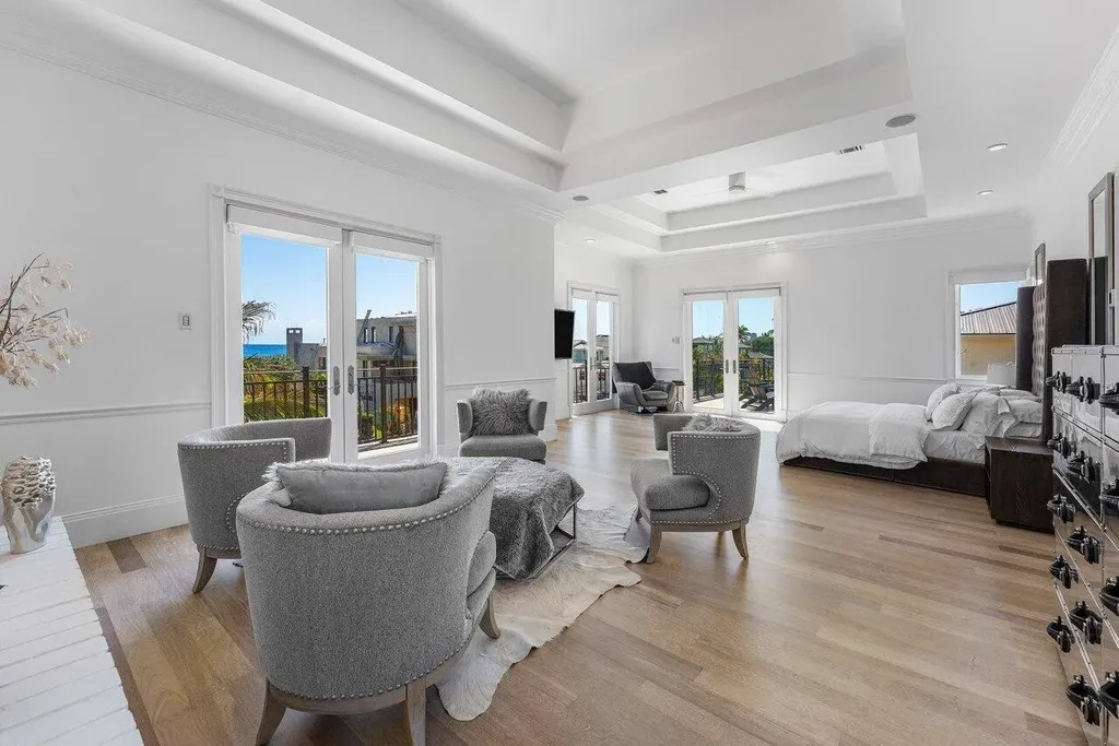 Rooftop terrace of 6080 Old Ocean Boulevard with panoramic Atlantic Ocean view and fireplace