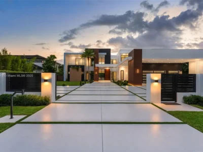 6900 SW 72nd Ct Asks 10M A Stunning New Modern Home with Resort Amenities in Miami 1
