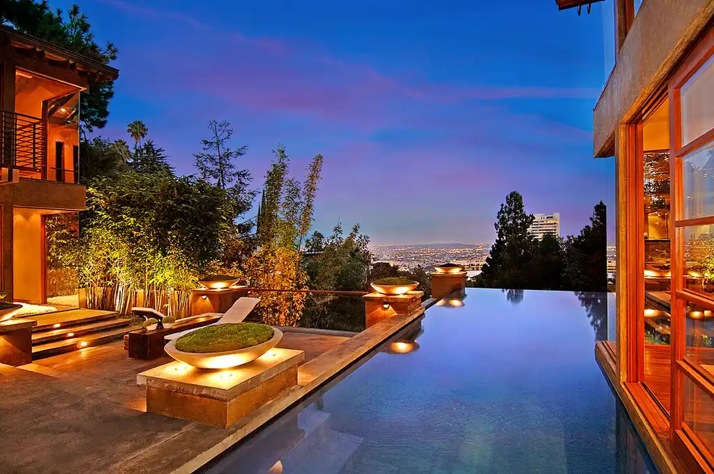 9342 Sierra Mar by Whipple Russell Architects A Warm Modern Hollywood Hills Home with Luxury Water Edge Living 2 1