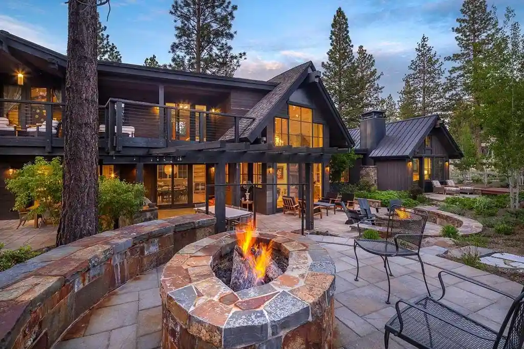 9719 Hunter House Dr Stunning California Home with 360 Degree Views of Forest and Mountains Listed for 8.395 Million 3