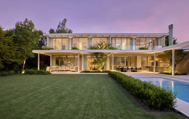 Casa Botanica by Melazza, A Timeless Organic Retreat in Buenos Aires