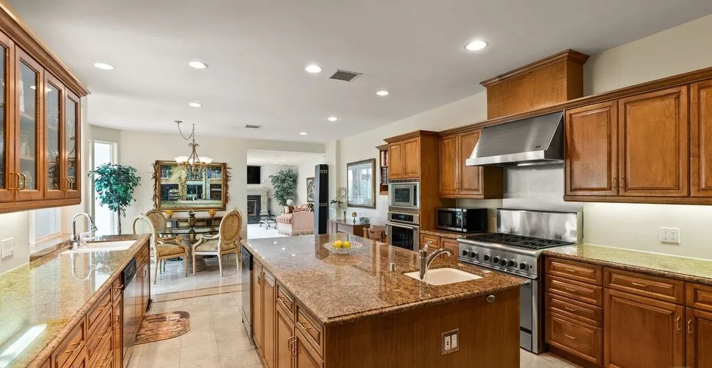 Exquisite Coastal Living at 6400 Kanan Dume Rd A 10.849M Private Estate of Unparalleled Elegance 7