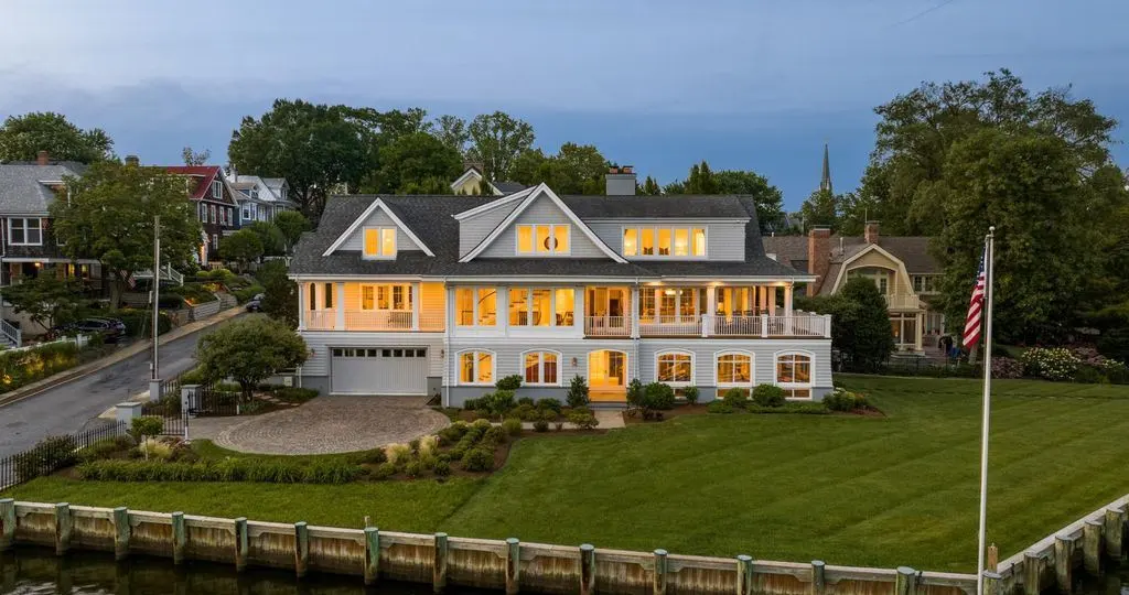 Extraordinary Opportunity at 17 Revell St — The Sole Gated Waterfront Home in Historic Annapolis for 12.75 Million 2