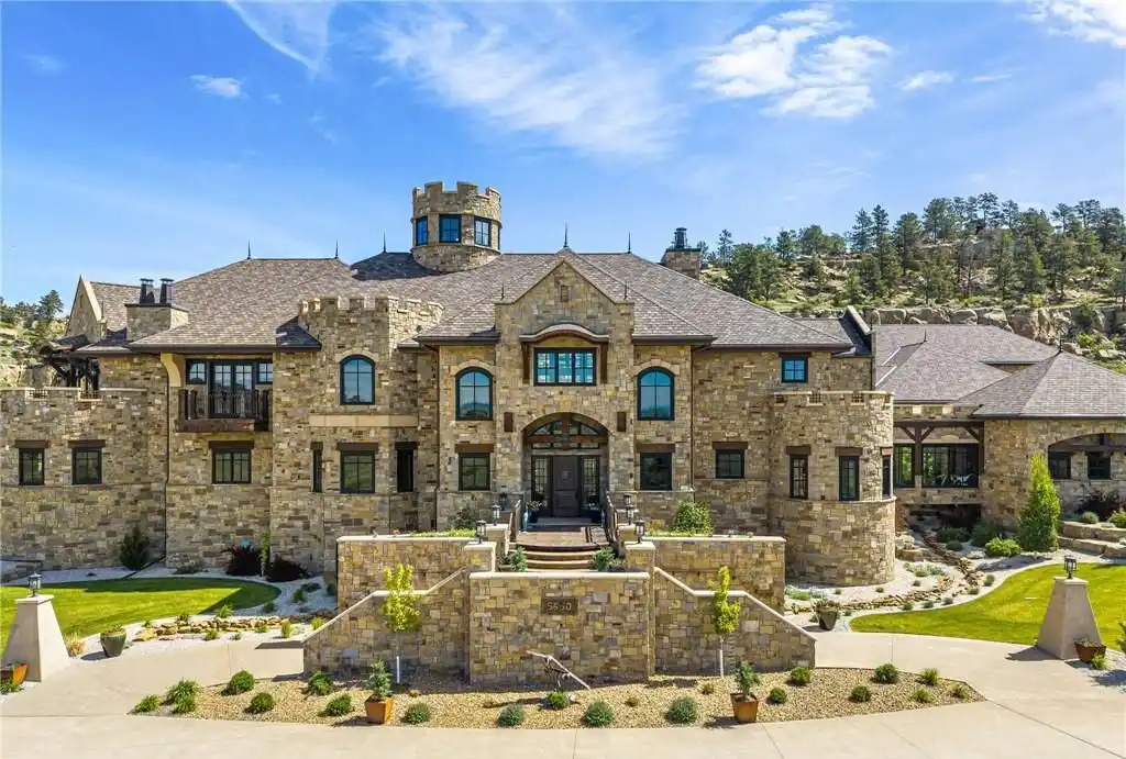 Iconic Montana Chateau at 5650 Canyonwoods Dr Offers Breathtaking Views and Timeless Elegance for 26 19