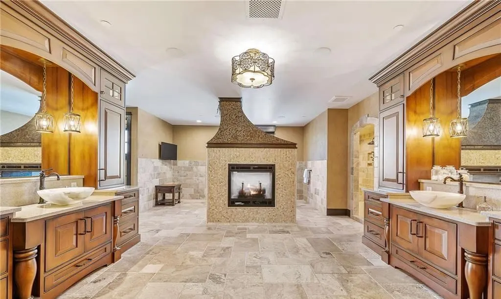Iconic Montana Chateau at 5650 Canyonwoods Dr Offers Breathtaking Views and Timeless Elegance for 26 8