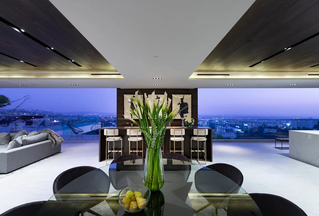 Los Tilos by Whipple Russell Architects, A Modern Hollywood Hills Home with Jetliner Views and Terraced Serenity