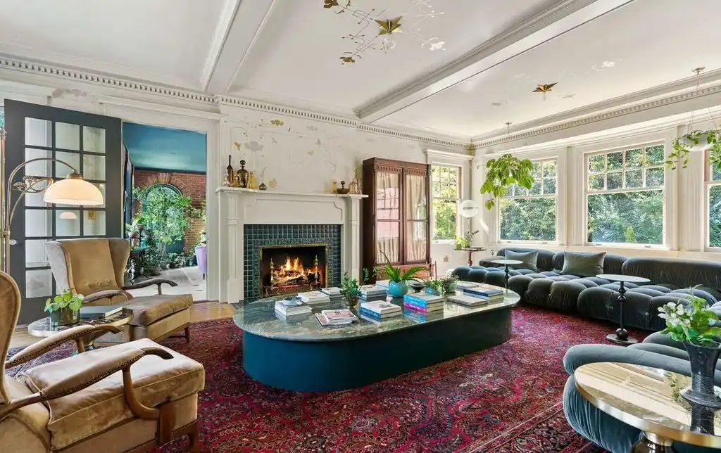 Luxury Reimagined 3360 SE Ankeny St Combines Historic Beauty and Modern Comfort 12