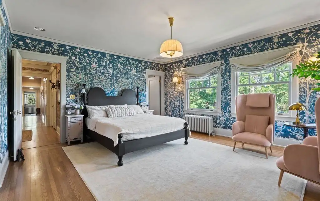 Luxury Reimagined 3360 SE Ankeny St Combines Historic Beauty and Modern Comfort 8